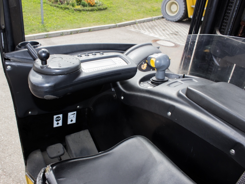 Yale MR14 Schubmaststapler – Nr. G001511 – Bild 3