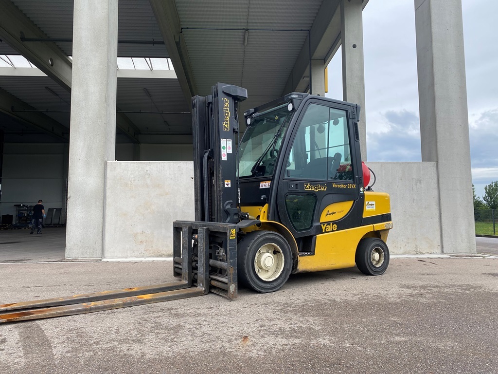 Yale GLP35VX Treibgasstapler – Nr. G002667