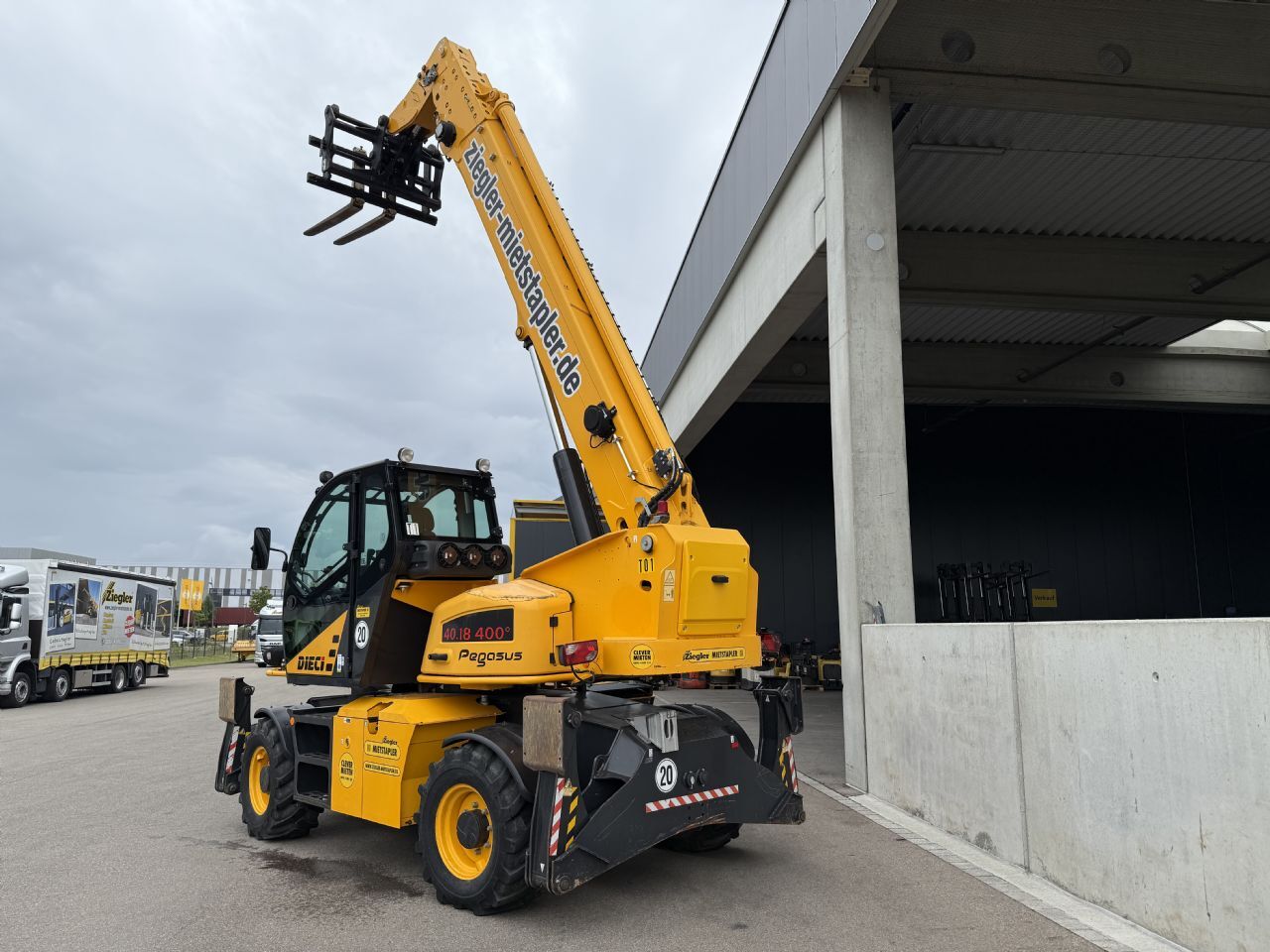 Dieci PEGASUS 40.18 - 400 Teleskopstapler drehbar – Nr. G006875 – Bild 3