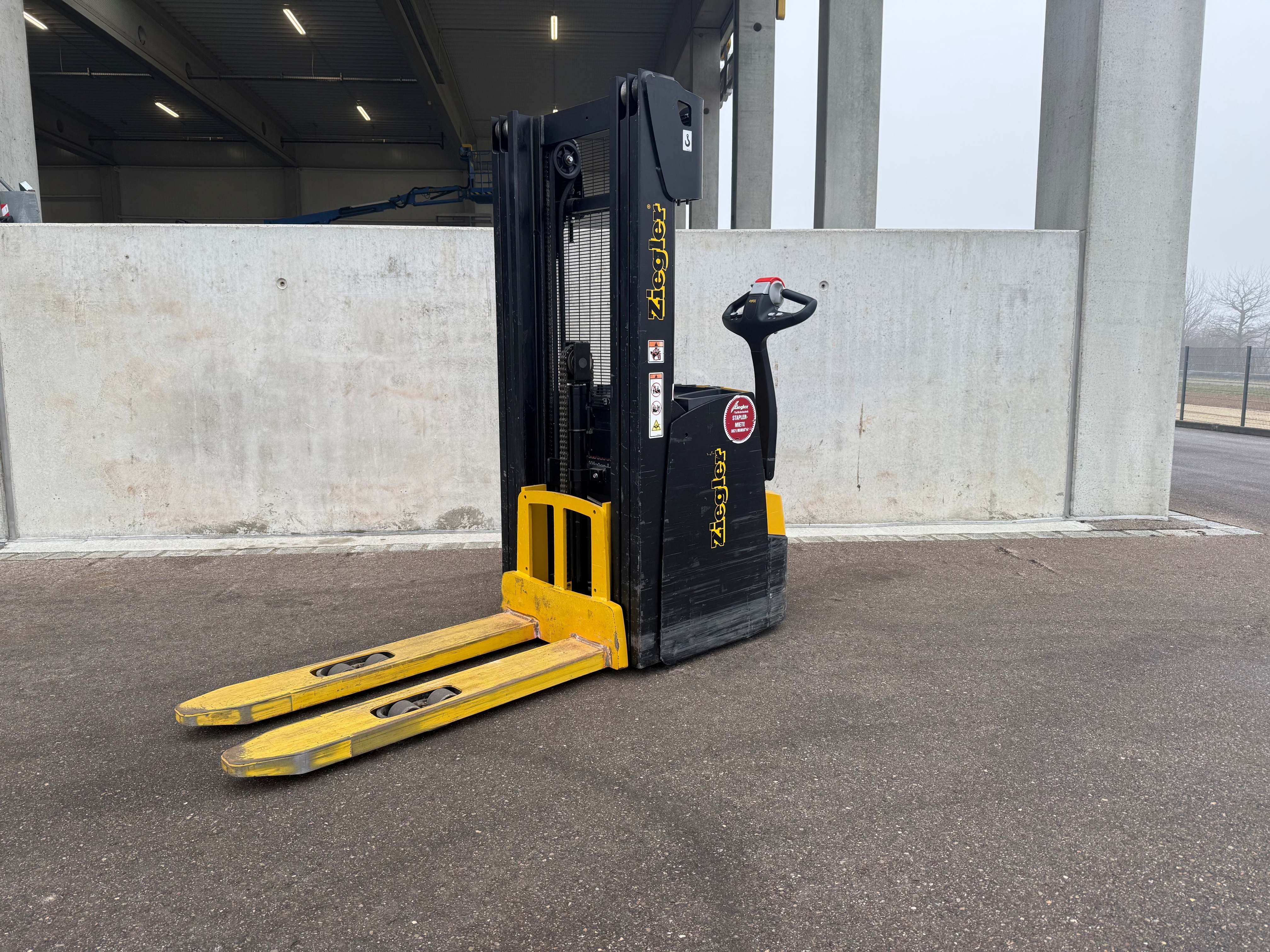 Yale MS16 Hochhubwagen – Nr. G007563