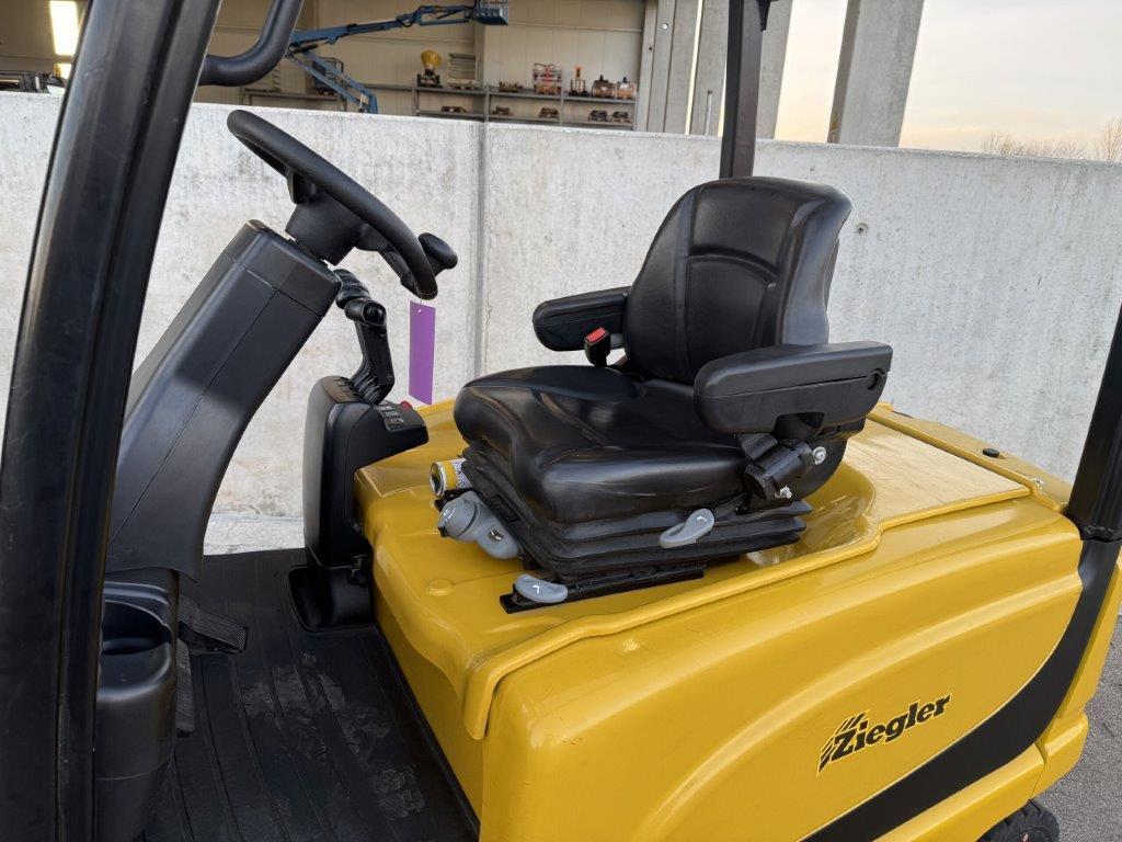 Yale ERP25VL Elektro 4 Rad-Stapler – Nr. G008025 – Bild 6