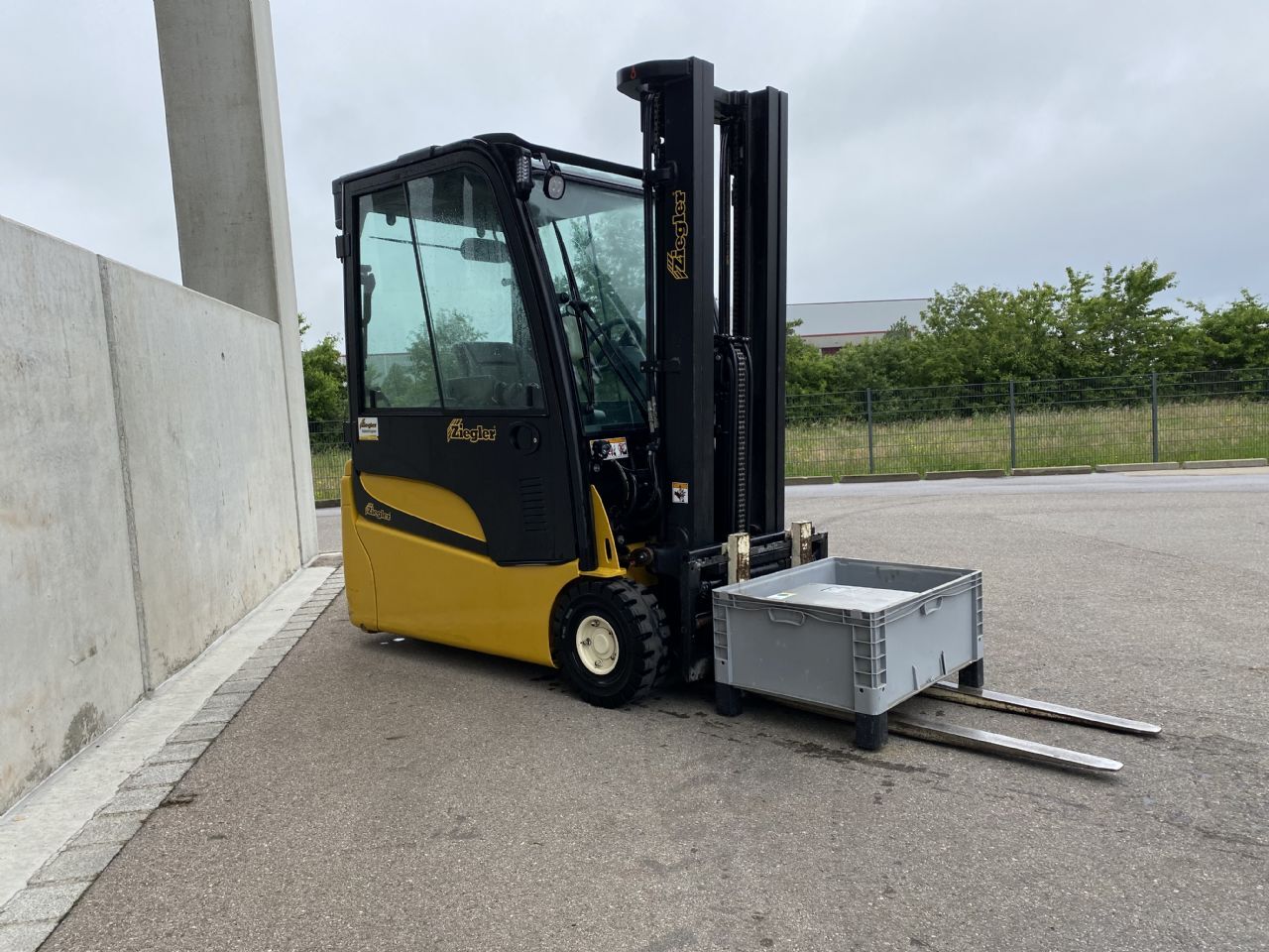 Yale ERP16VTLWB Elektro 3 Rad-Stapler – Nr. G008194 – Bild 2