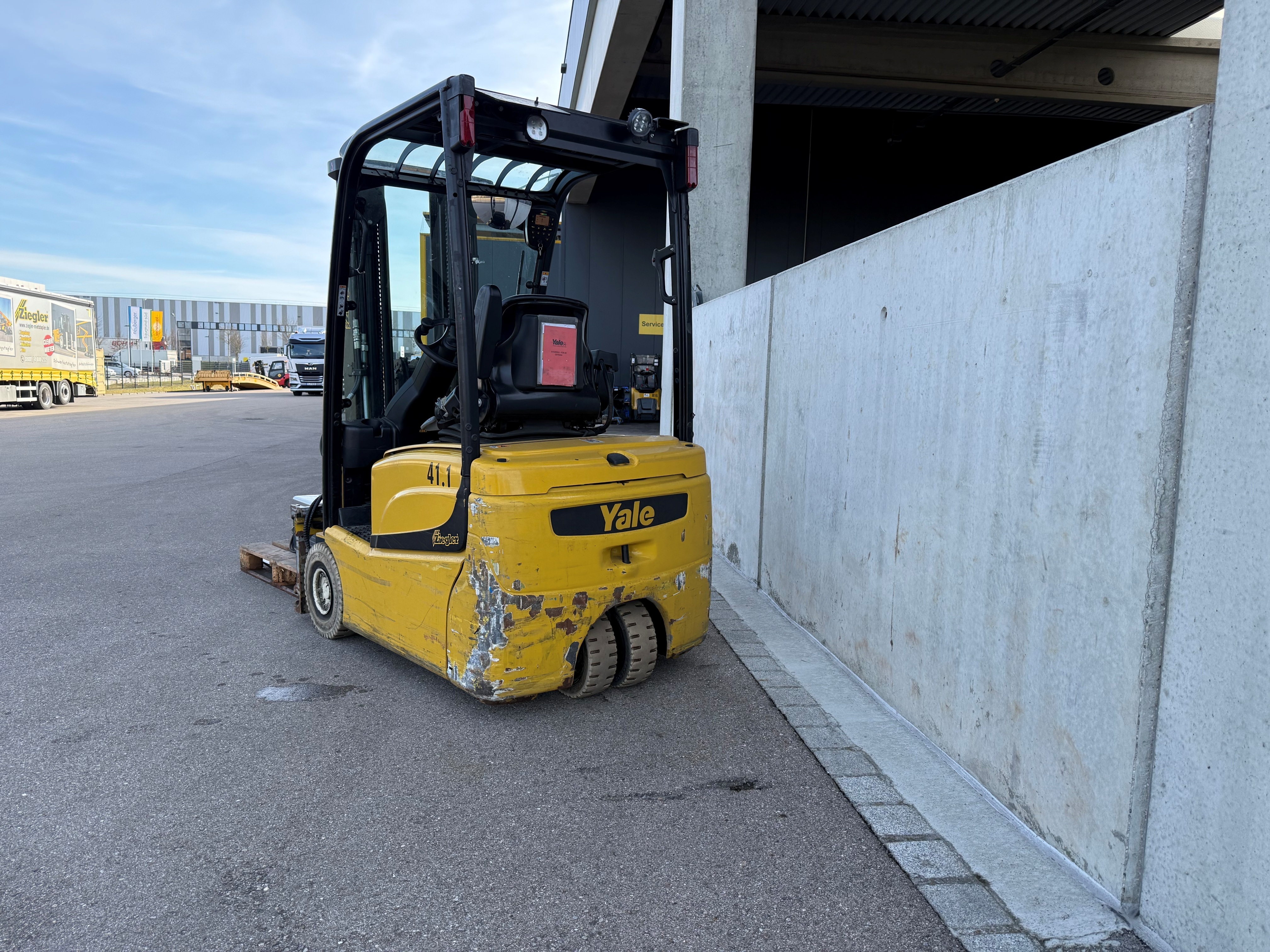 Yale ERP16VTSWB Elektro 3 Rad-Stapler – Nr. G008718 – Bild 3