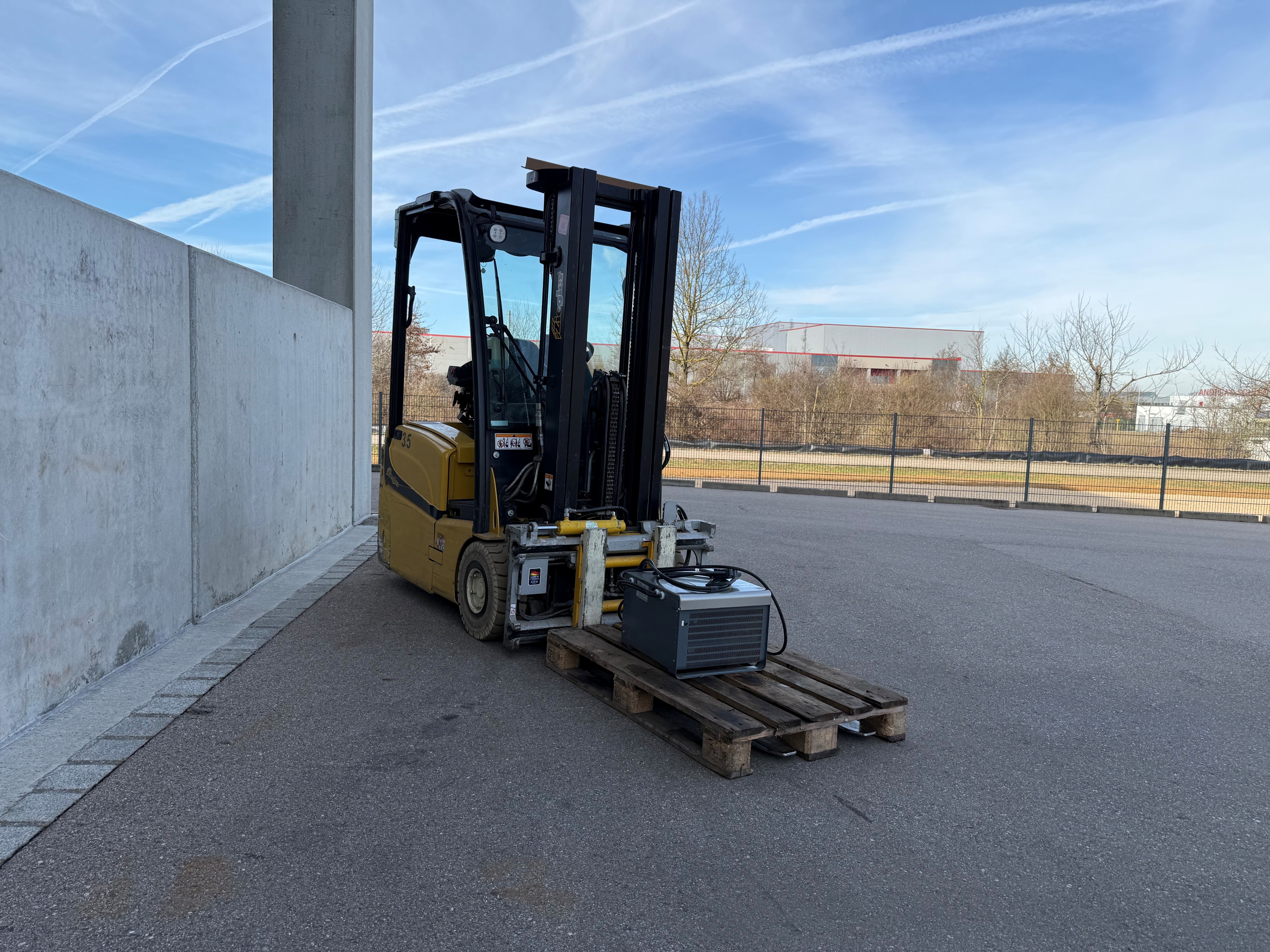 Yale ERP16VTSWB Elektro 3 Rad-Stapler – Nr. G008720 – Bild 2