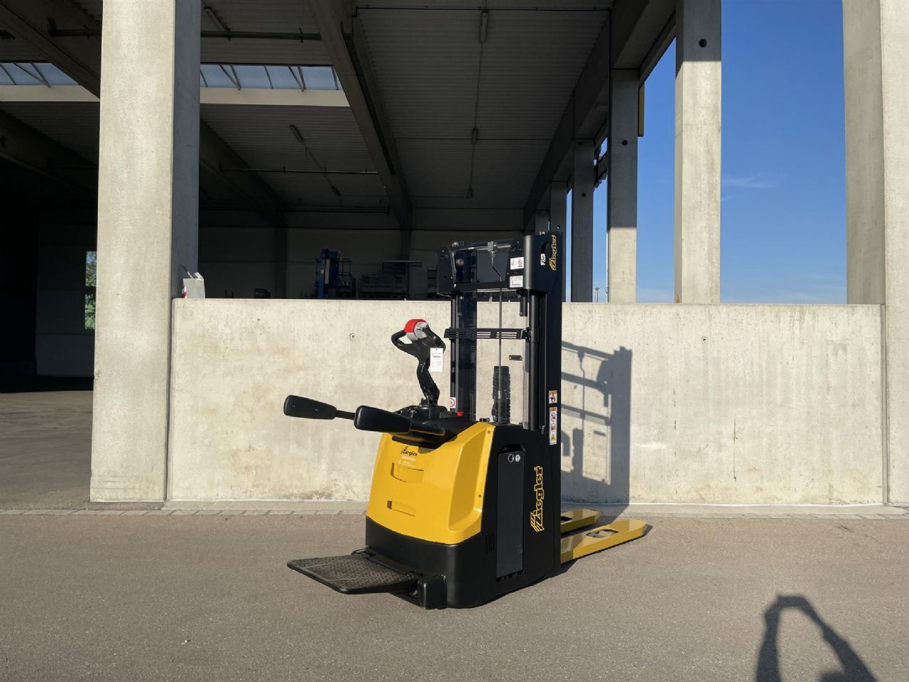 Yale MS12XIL Hochhubwagen – Nr. G009182