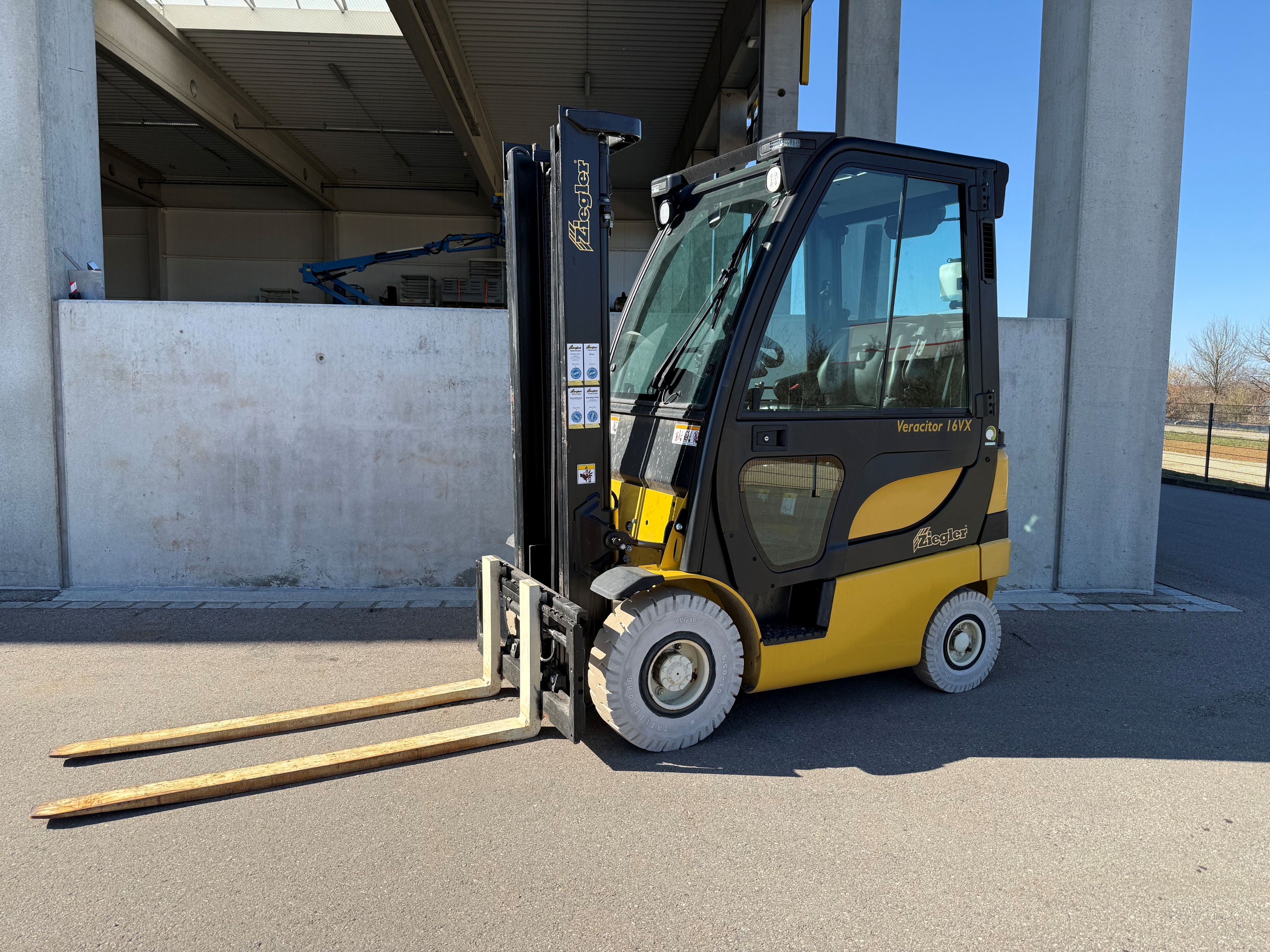 Yale GLP16VX Treibgasstapler – Nr. G009331