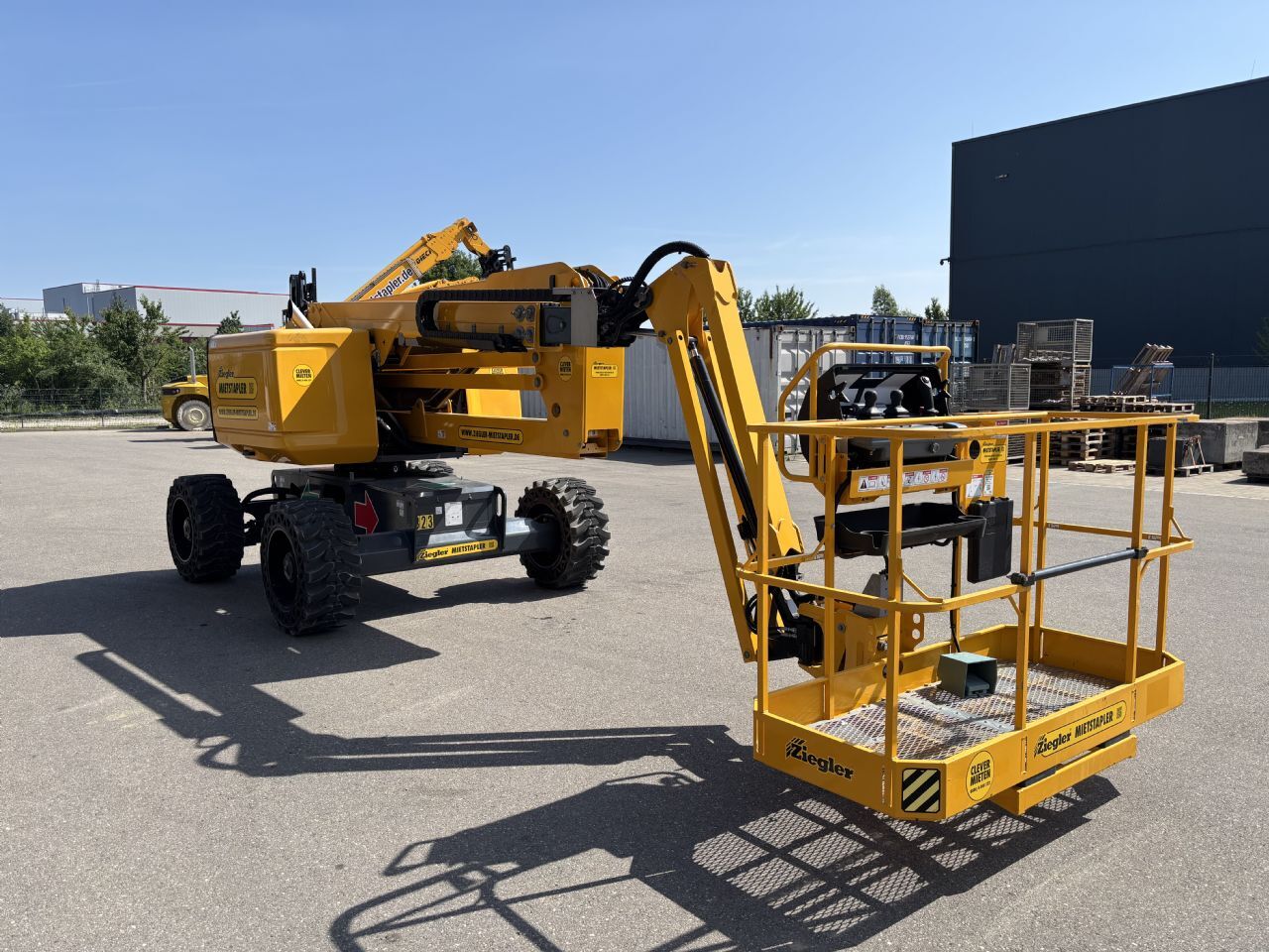 Haulotte HA 16 RTJ O Gelenkarbeitsbühne – Nr. G009368 – Bild 2