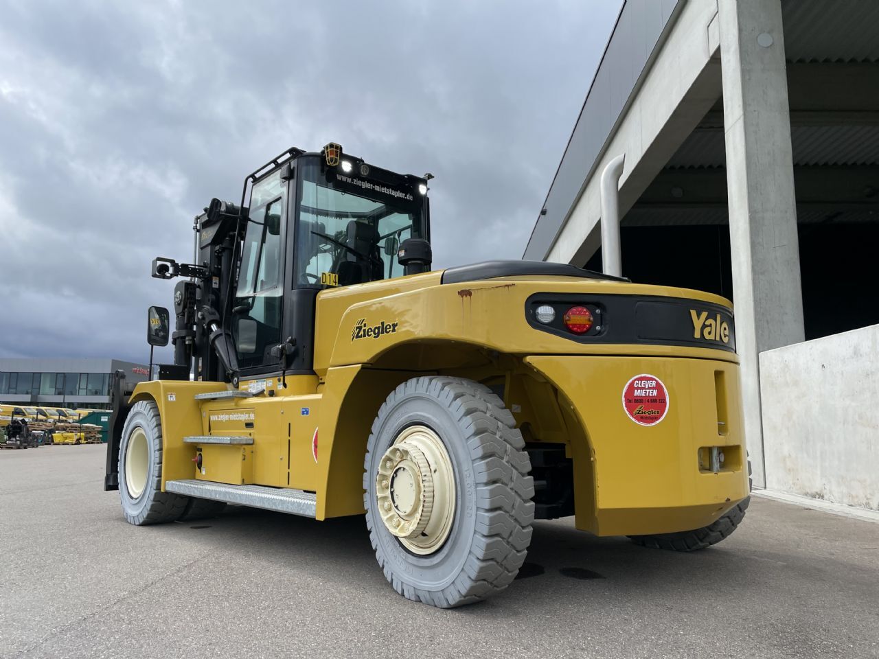 Yale GDP160EF-12 Dieselstapler – Nr. G009667 – Bild 3