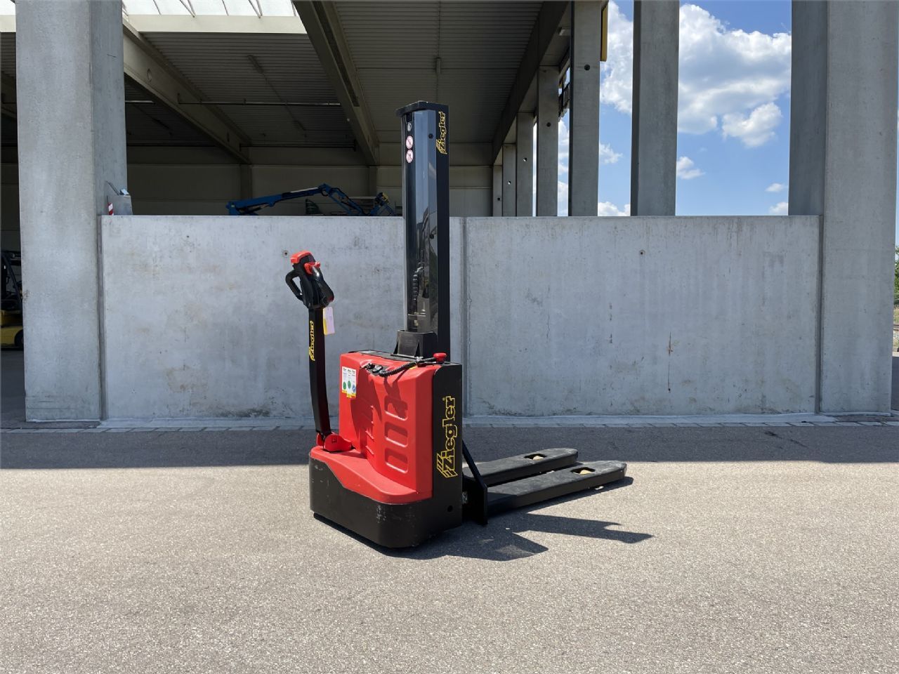EP ES12-12MMI Hochhubwagen – Nr. G011827