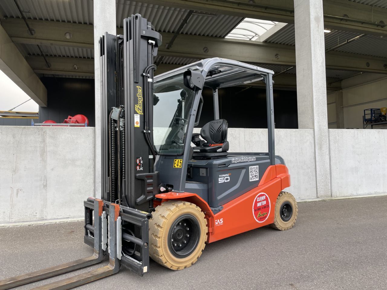 Toyota 8FBMT50 Elektro 4 Rad-Stapler – Nr. G012060