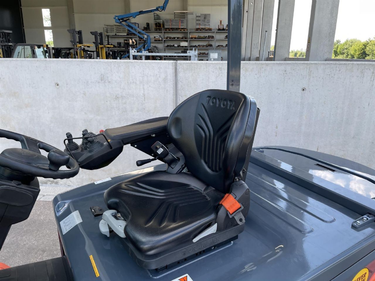 Toyota 8FBMT50 Elektro 4 Rad-Stapler – Nr. G012060 – Bild 4