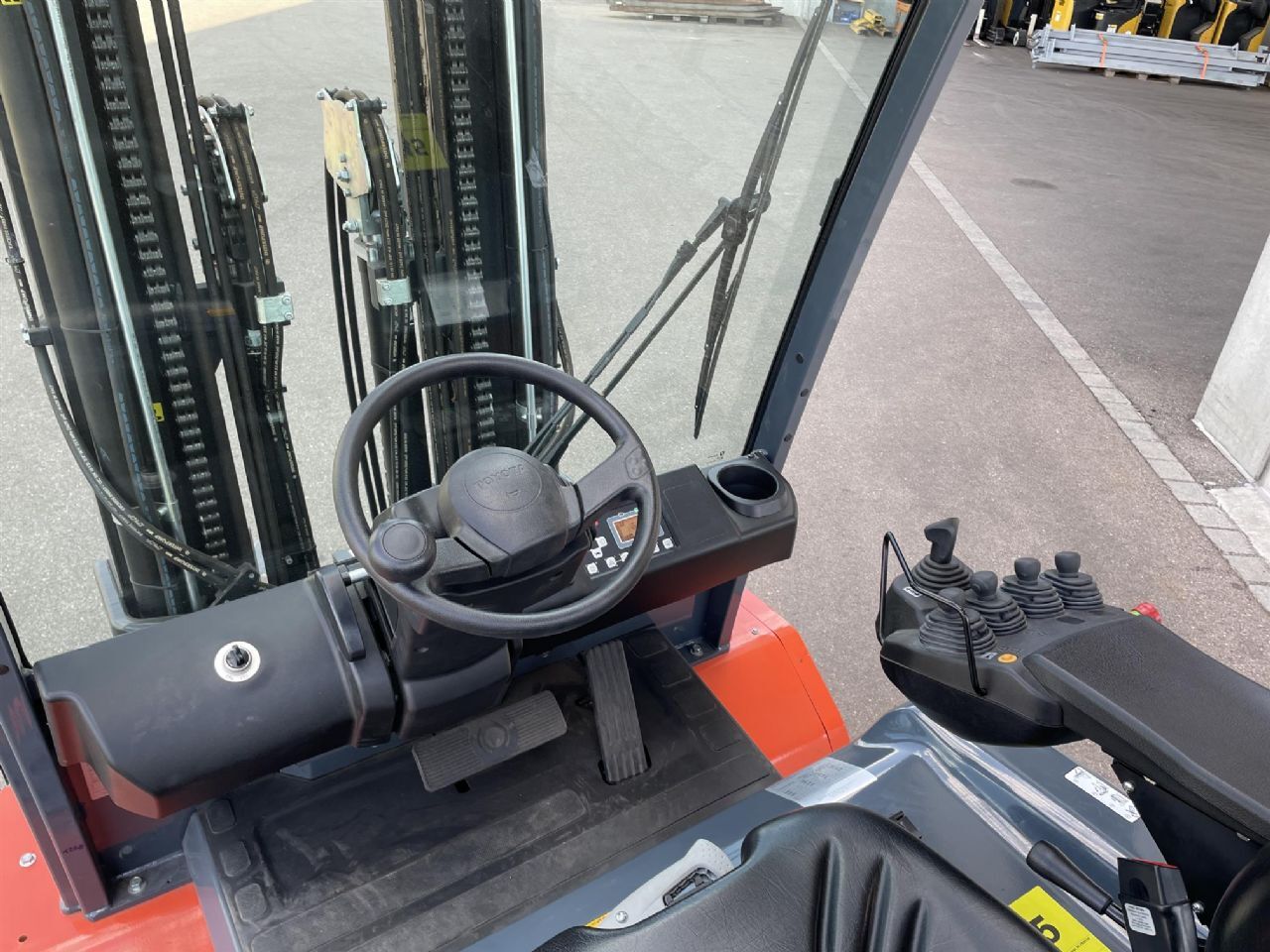 Toyota 8FBMT50 Elektro 4 Rad-Stapler – Nr. G012060 – Bild 5