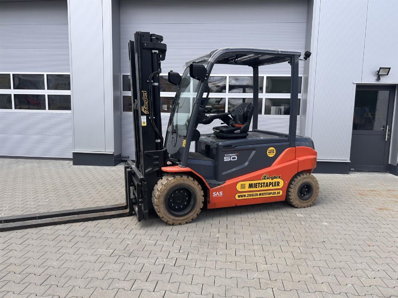 Toyota 8FBMT50 Elektro 4 Rad-Stapler – Nr. G012063