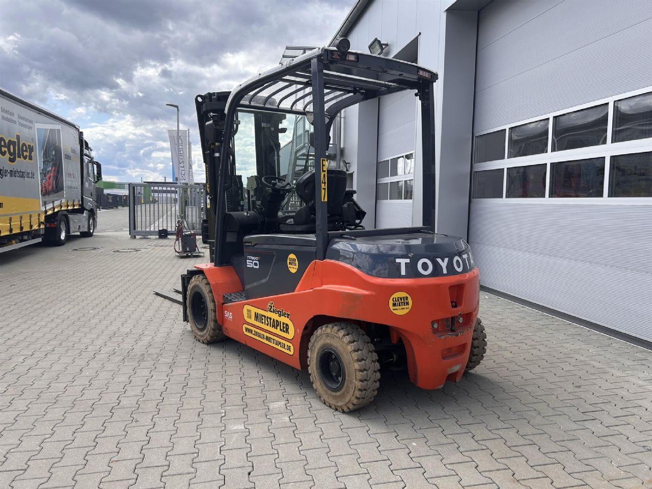 Toyota 8FBMT50 Elektro 4 Rad-Stapler – Nr. G012063 – Bild 3