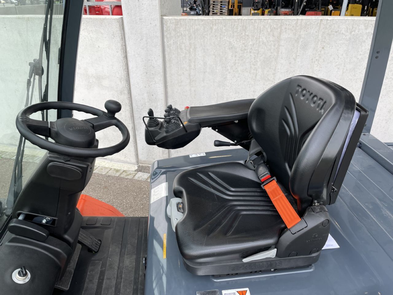 Toyota 8FBMT50 Elektro 4 Rad-Stapler – Nr. G012063 – Bild 5