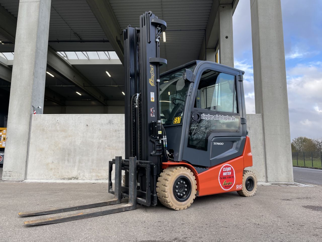 Toyota 9FBMK30T Elektro 4 Rad-Stapler – Nr. G012320