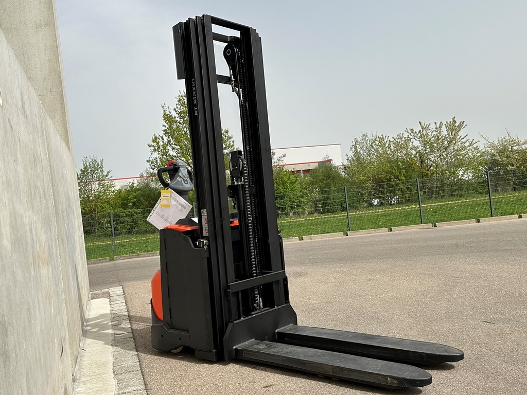 Toyota SWE120 Hochhubwagen – Nr. G012345 – Bild 2