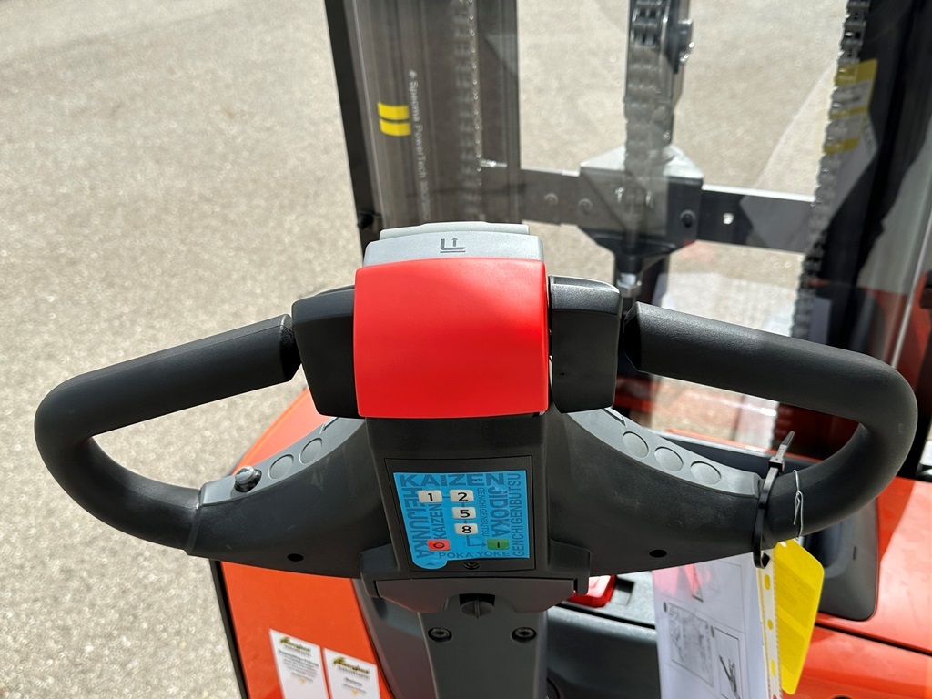 Toyota SWE120 Hochhubwagen – Nr. G012345 – Bild 4