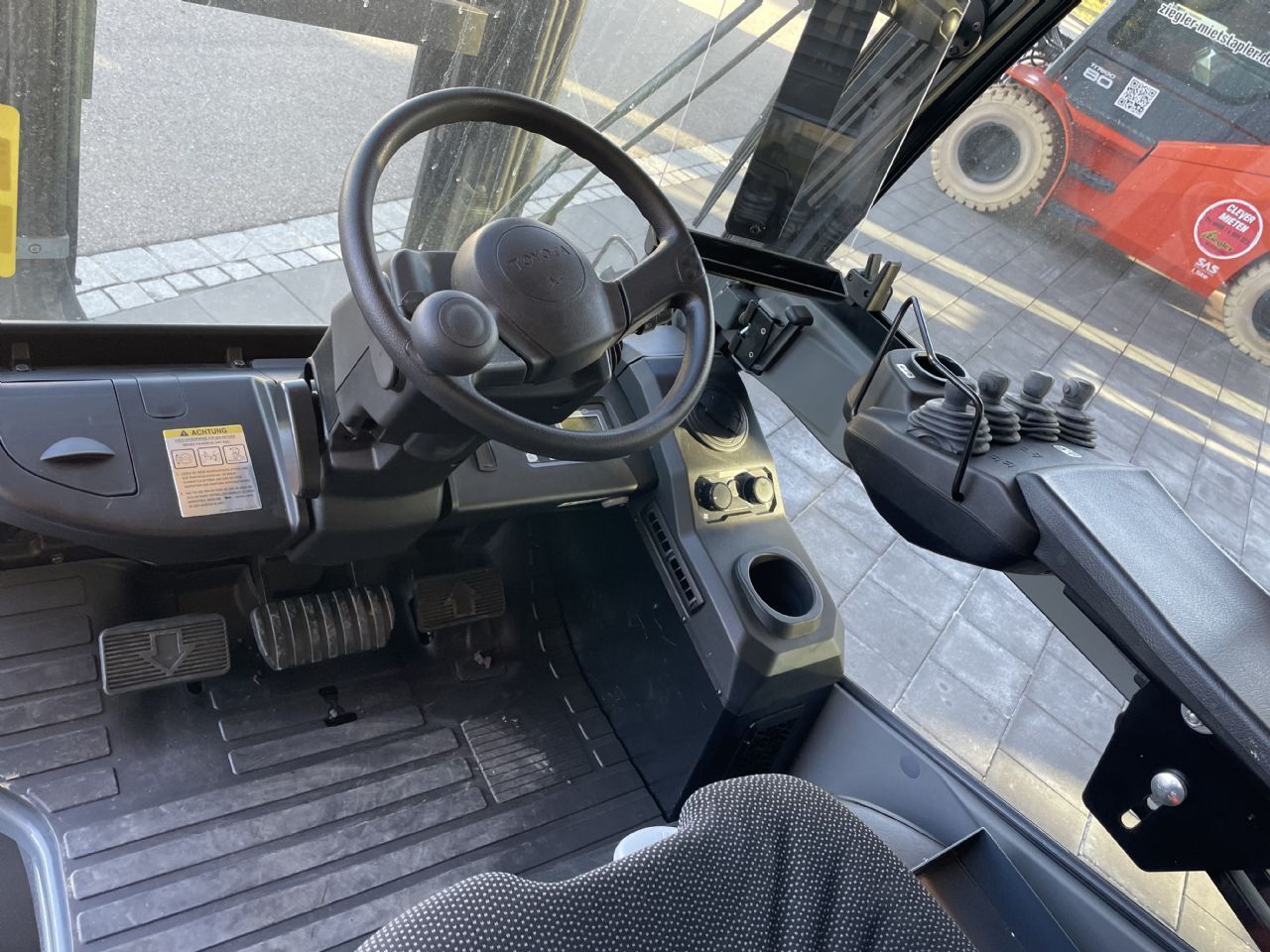 Toyota 56-8FDJ35F Dieselstapler – Nr. G012464 – Bild 8