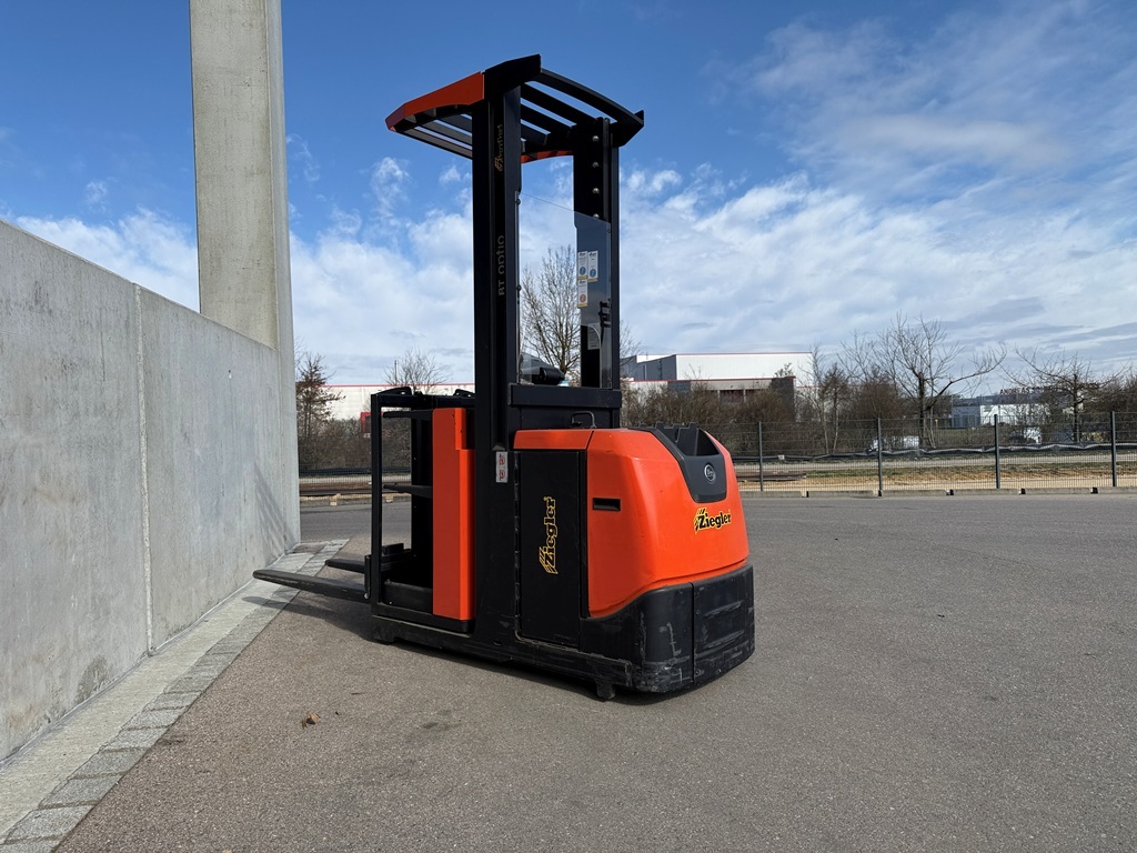 Toyota OME100N Hochhubkommissionierer – Nr. G013757 – Bild 2