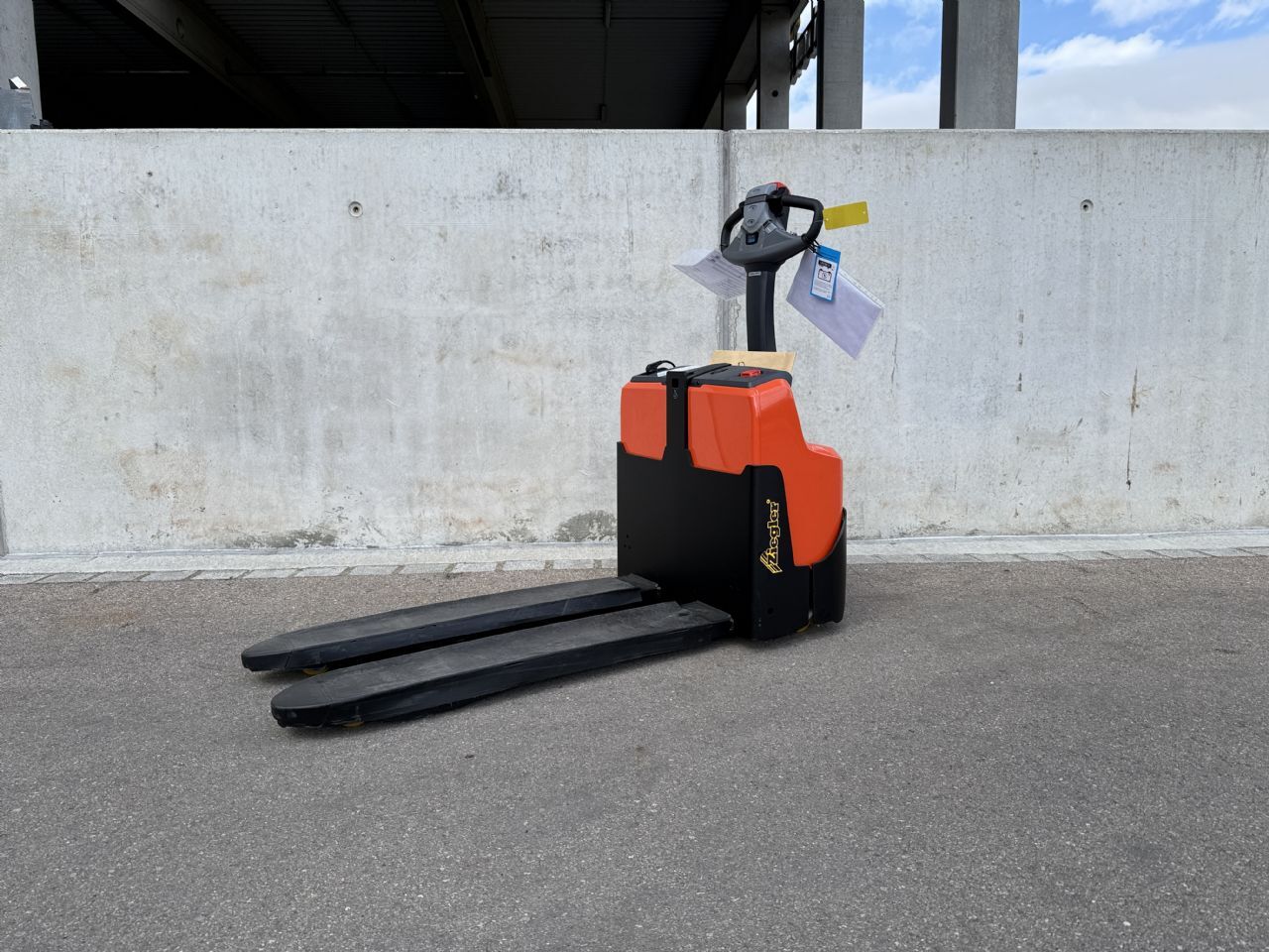 Toyota LWI160 Niederhubwagen – Nr. G013859