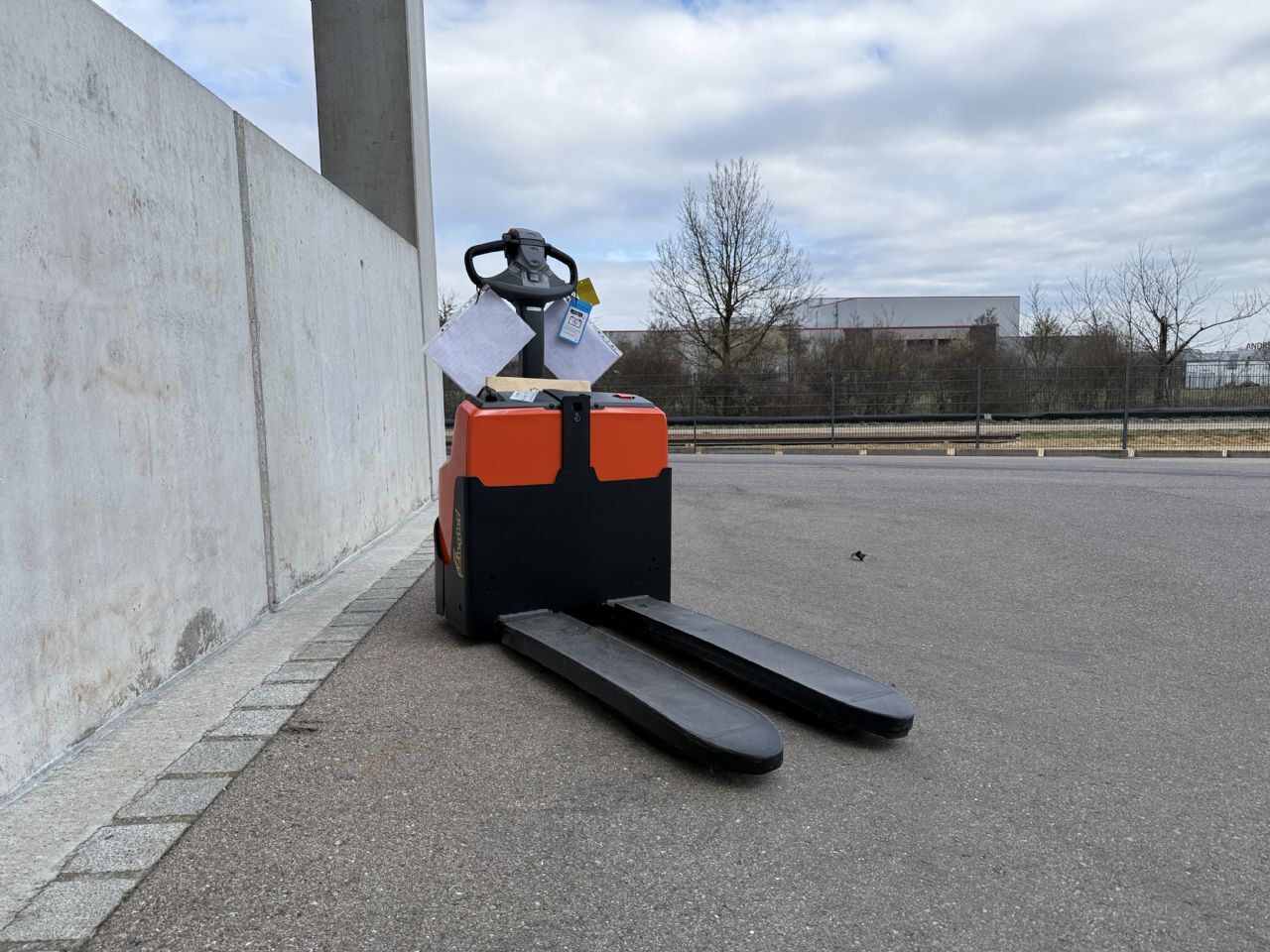 Toyota LWI160 Niederhubwagen – Nr. G013859 – Bild 2