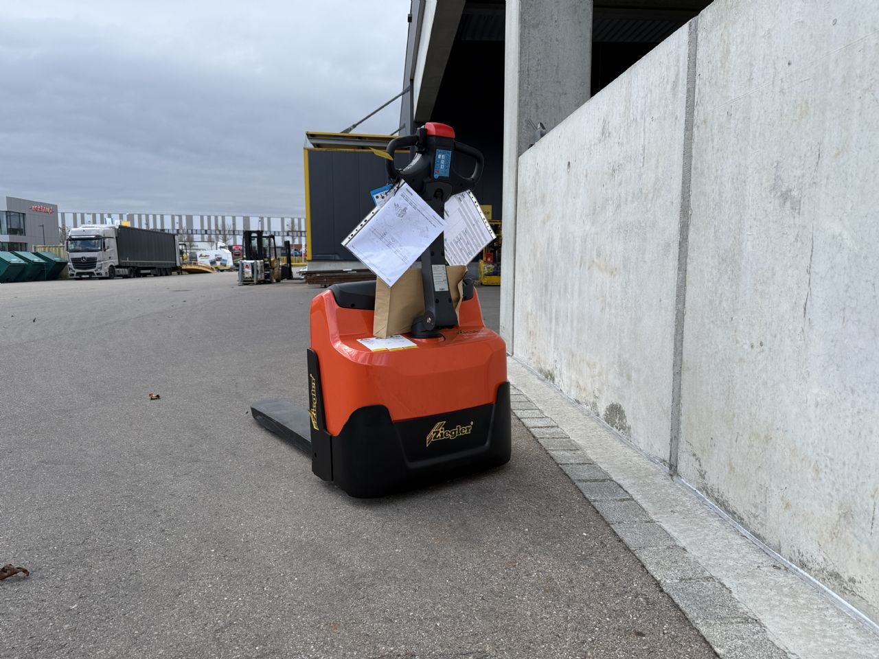 Toyota LWI160 Niederhubwagen – Nr. G013859 – Bild 3