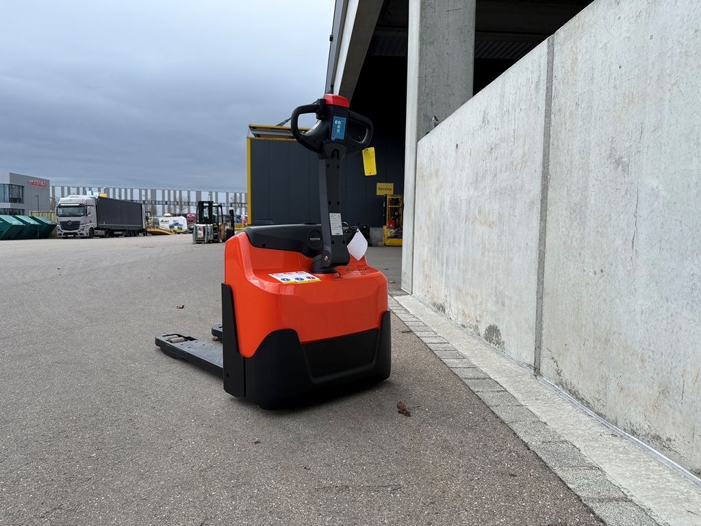 Toyota LWI160 Niederhubwagen – Nr. G013863 – Bild 3