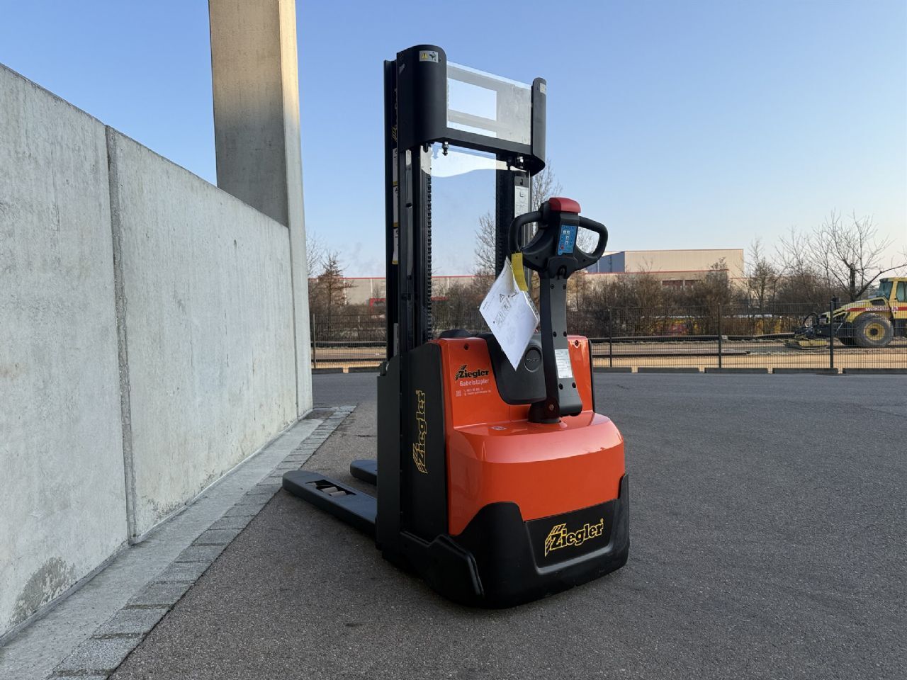 Toyota SWE100 Hochhubwagen – Nr. G014587 – Bild 2