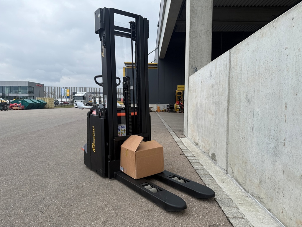 Toyota SPE160 Hochhubwagen – Nr. G014627 – Bild 3