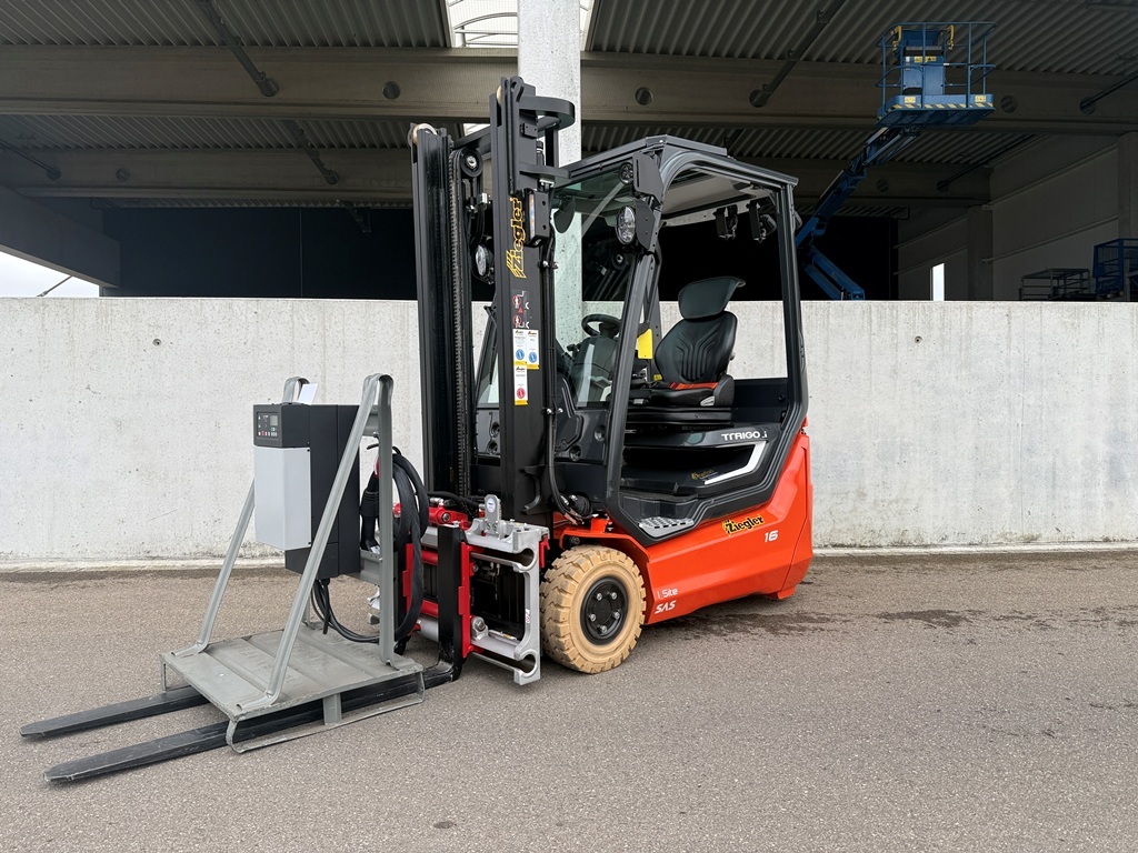 Toyota 9FBEK16T Elektro 3 Rad-Stapler – Nr. G014632